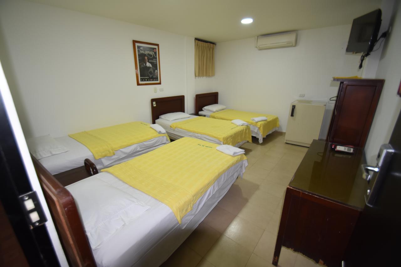 Hotel Nuevo Tio فاليدوبار المظهر الخارجي الصورة