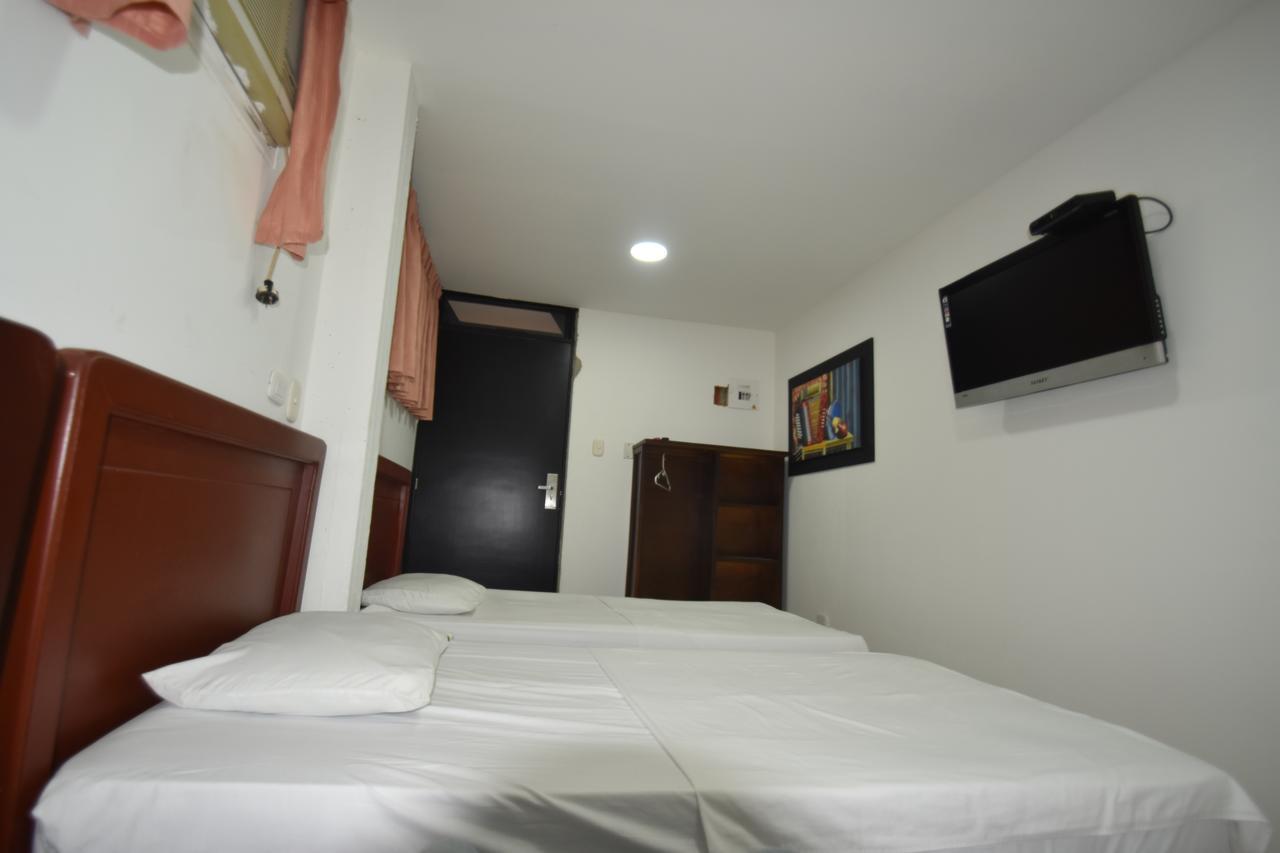 Hotel Nuevo Tio فاليدوبار المظهر الخارجي الصورة