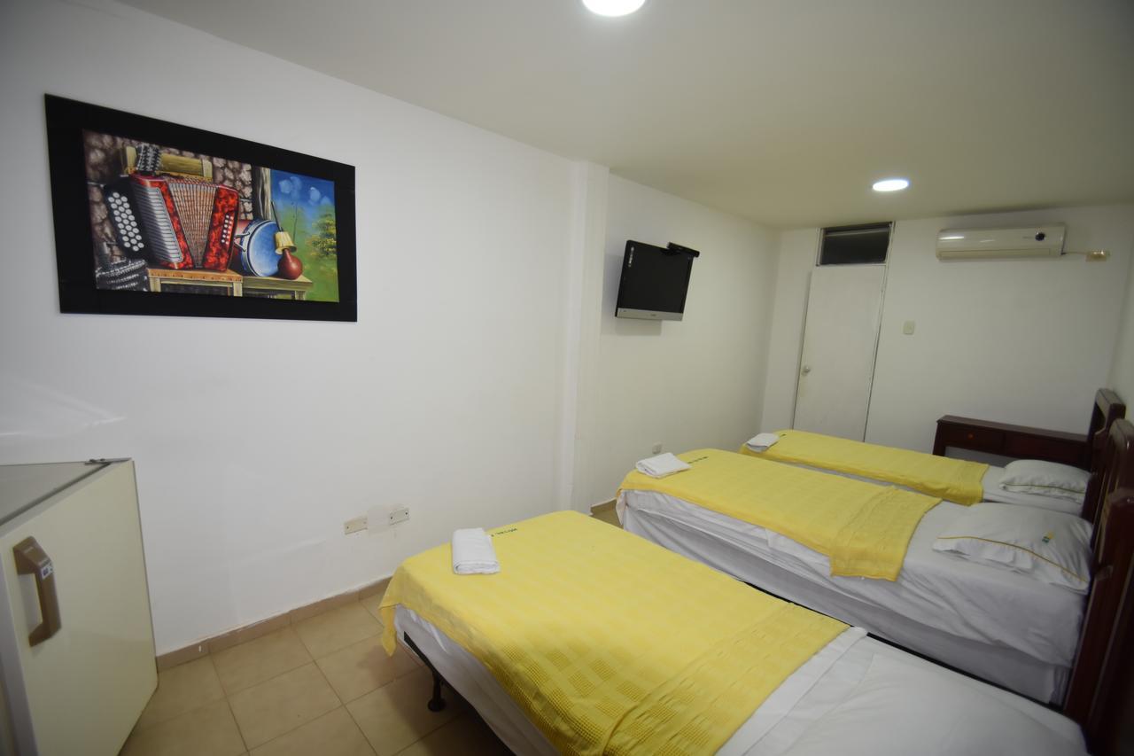Hotel Nuevo Tio فاليدوبار المظهر الخارجي الصورة